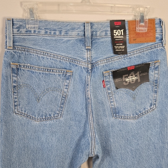 Levi's Original 501 Button Fly Ladies Size 29 Light Wash Denim Jeans - NEW - Picture 6 of 15